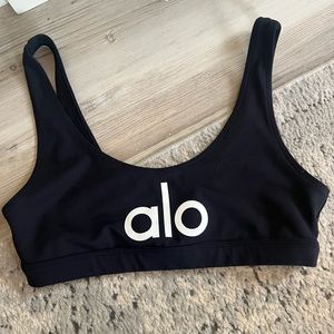 ALO Yoga logo sports bra (small)